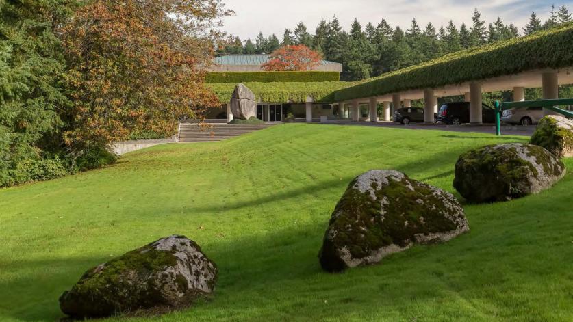 Weyerhaeuser International Headquarters, Federal Way, WA - Photo by Tom Fox - courtesy SWA, 2020. Courtesy of The Cultural Landscape Foundation. 