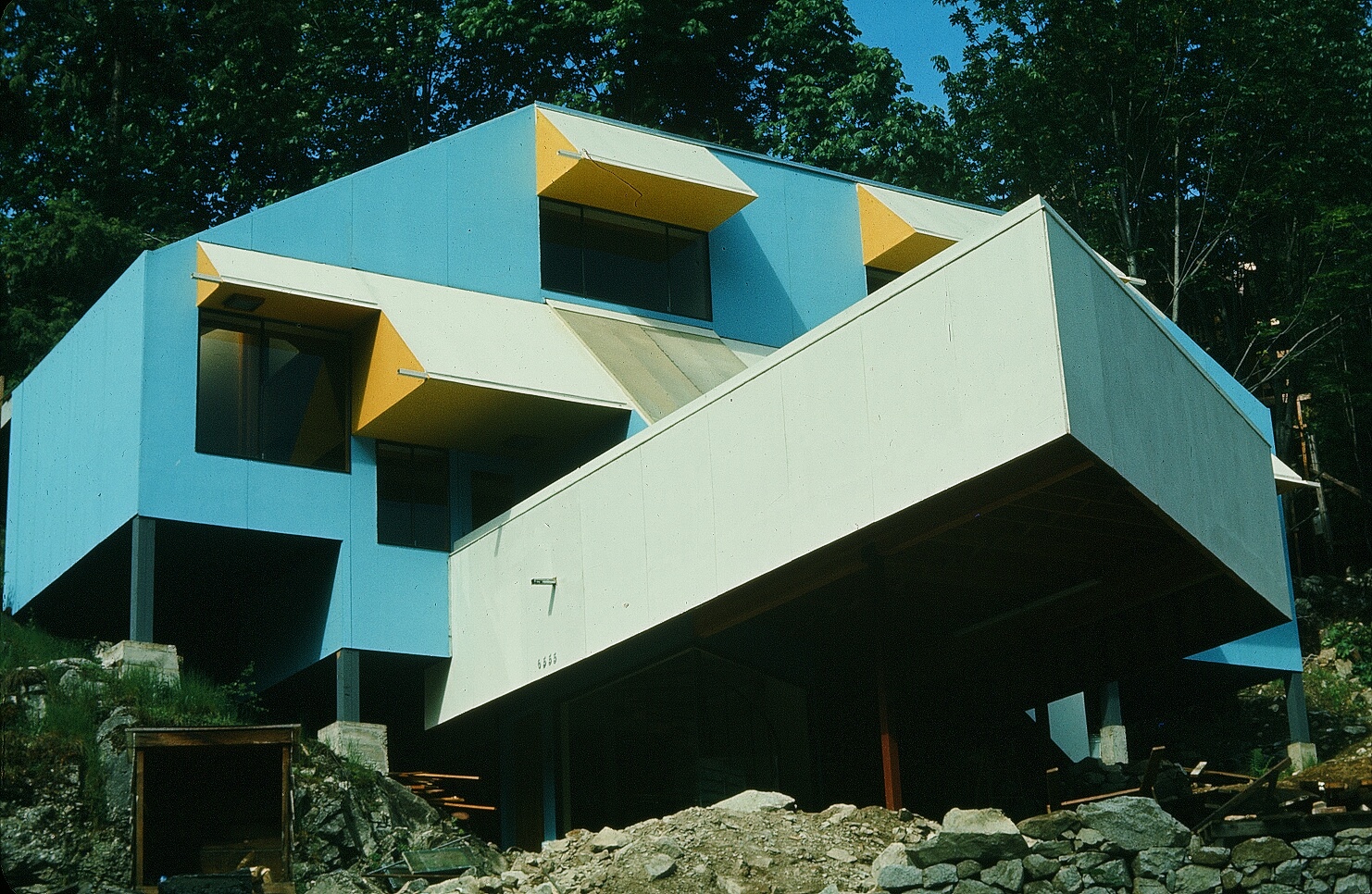 Gray House, 1970