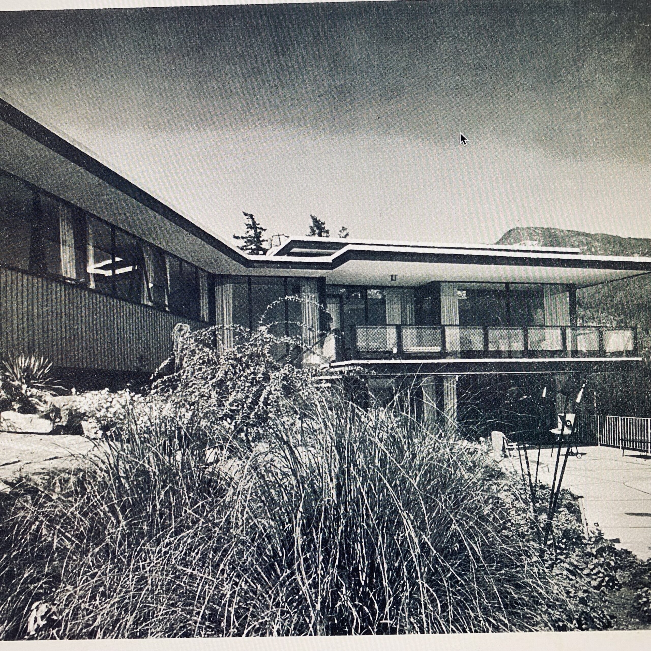 Western Homes & Living. May 1964. Photo by Selwyn Pullan.