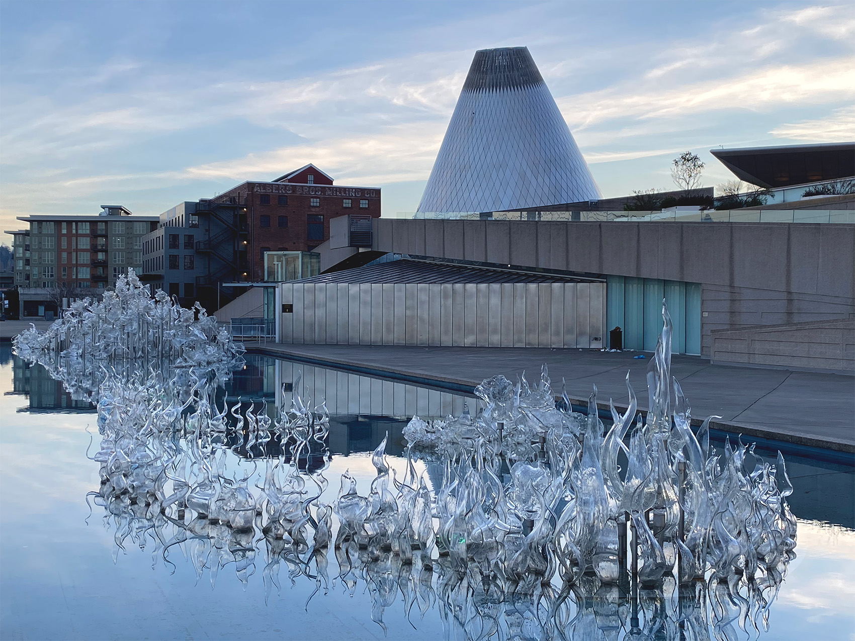 Museum of Glass, 2002